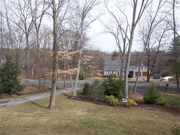 35 Kimball Road Amesbury, MA 01913 - Photo 3 of 24 Gallery Image 3