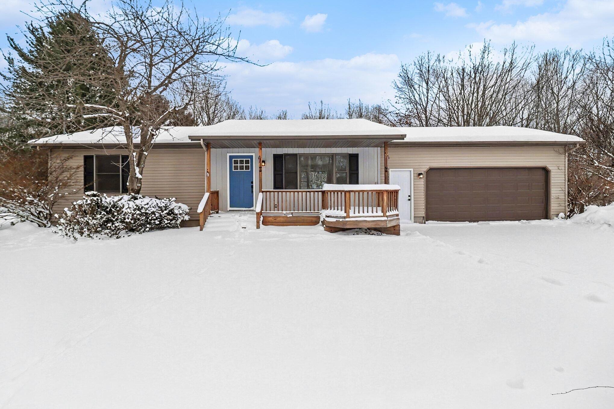 7131 West No Name Road Ludington, MI 49431 - Photo 2 of 28 Front