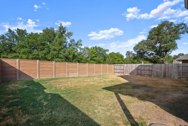 $2,700 | 321 Jefferson Drive, Kyle, TX 78640