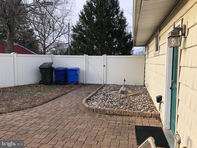 10 Estate Road Lumberton, NJ 08048 - Photo 25 of 29 Side of back yard view