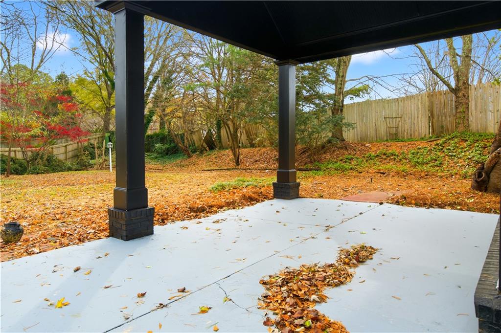 1044 Little Willeo Road Marietta, GA 30068 - Photo 5 of 43