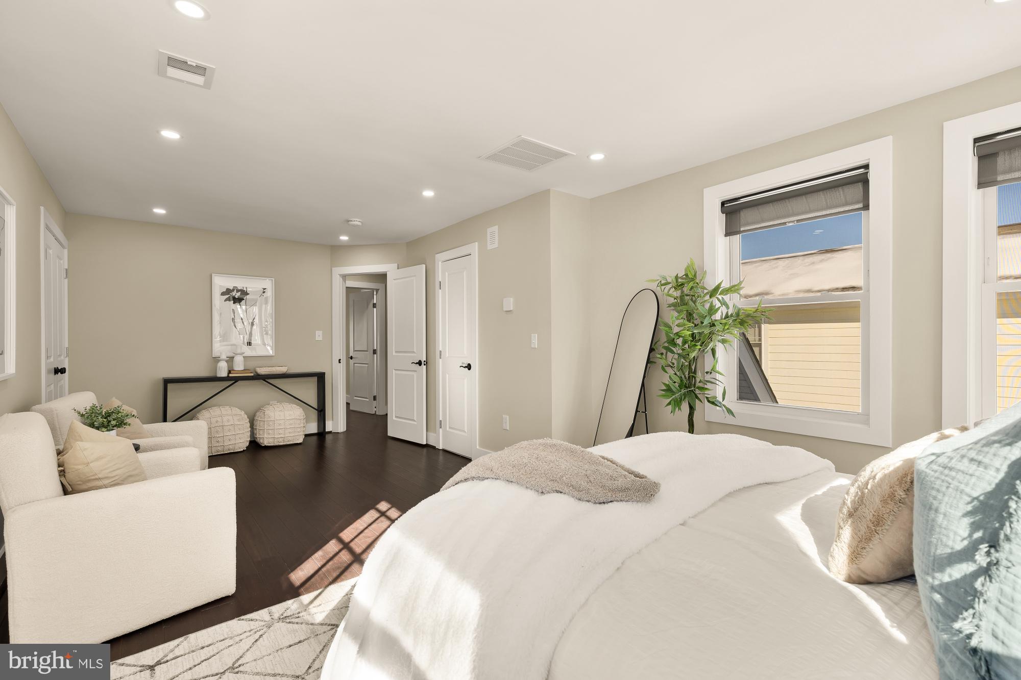 6519 Piney Branch Road Northwest Washington, DC 20012 - Photo 25 of 47 a bedroom with a bed and a couch