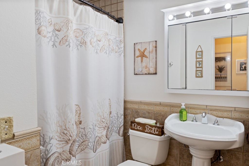 2951 Viewcrest Lane Riverside, CA 92503 - Photo 18 of 28