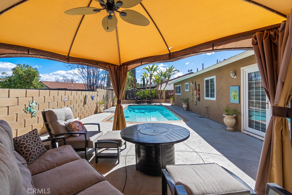 2951 Viewcrest Lane Riverside, CA 92503 - Photo 21 of 28