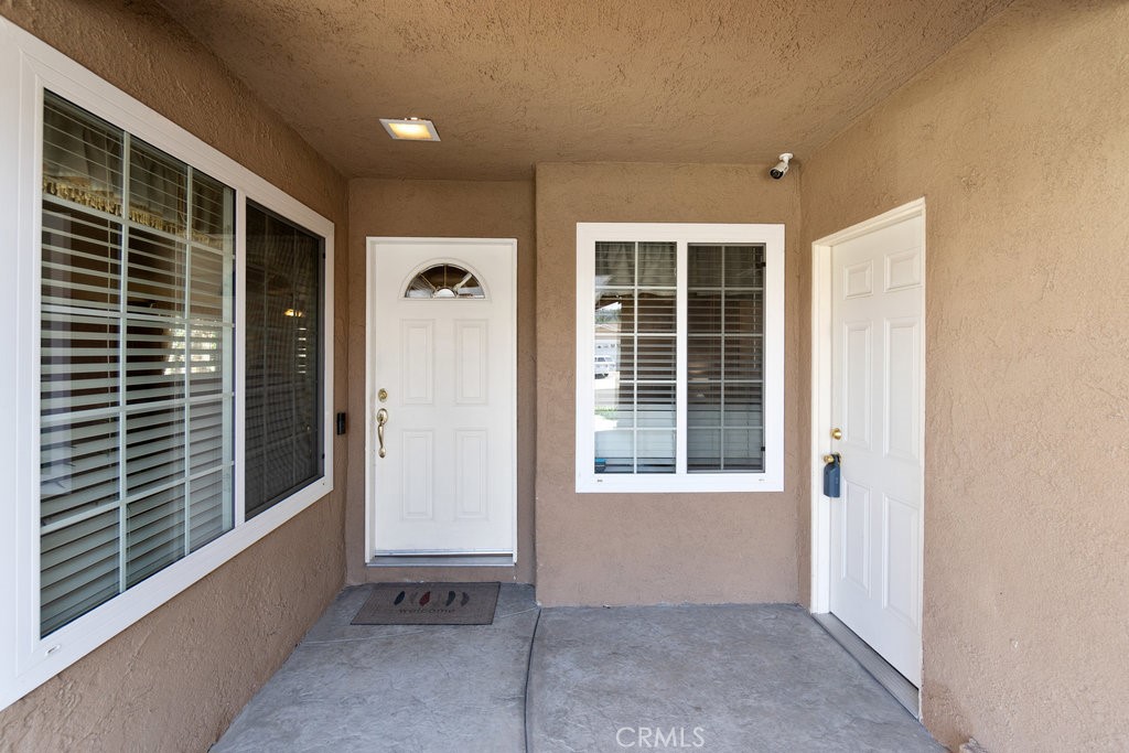 2951 Viewcrest Lane Riverside, CA 92503 - Photo 5 of 28