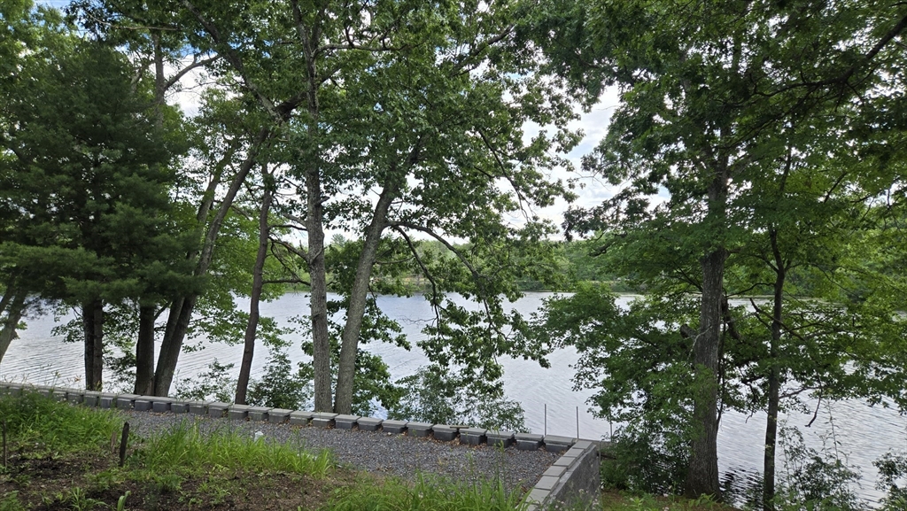 113 Oak Ridge Drive, Unit B Ayer, MA 01432 - Photo 18 of 19