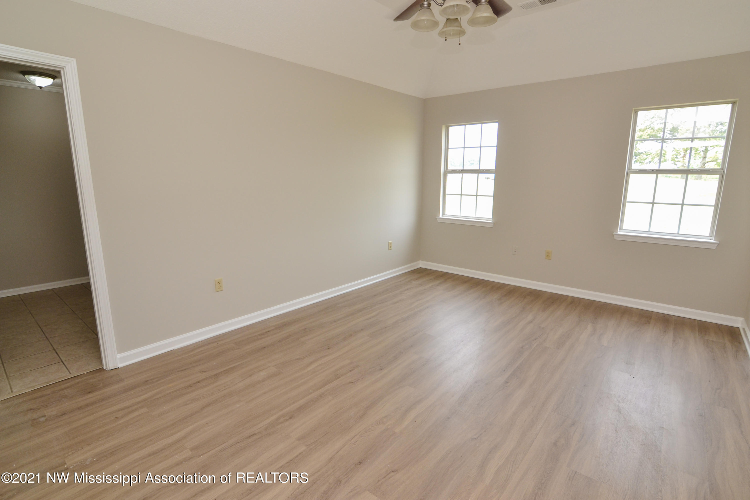 1359 North Red Banks Road Red Banks, MS 38661 - Photo 7 of 15 Primary Suite