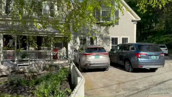 $2,000 | 43 Pleasant Street, Woodstock, VT 05091