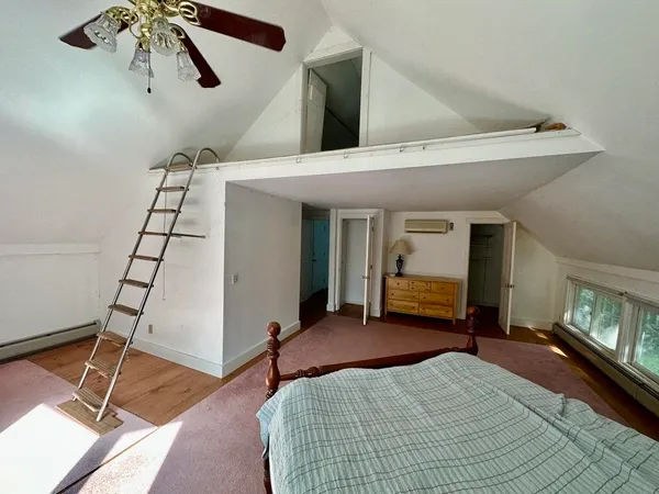 $2,000 | 43 Pleasant Street, Woodstock, VT 05091