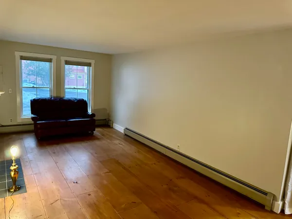 $2,000 | 43 Pleasant Street, Woodstock, VT 05091