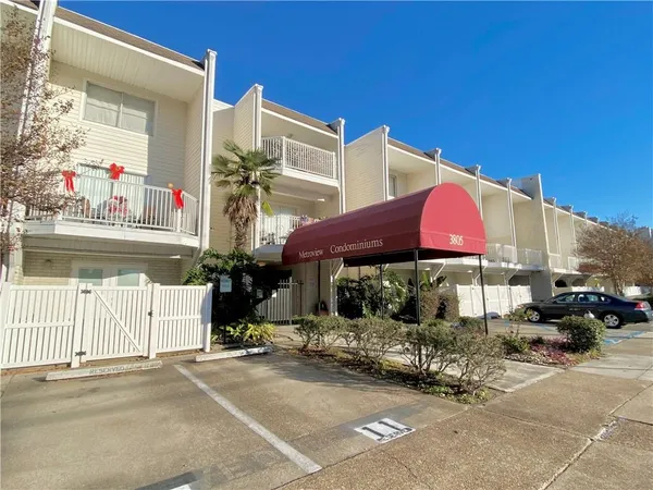 $1,550 | 3805 Houma Boulevard, Unit B201, Metairie, LA 70006