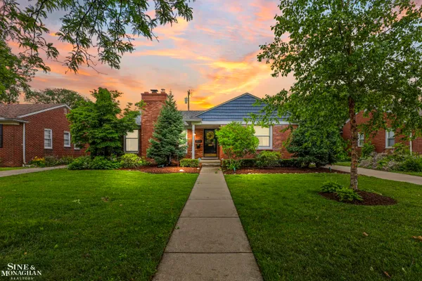 $428,000 | 1024 Somerset Avenue, Grosse Pointe Park, MI 48230