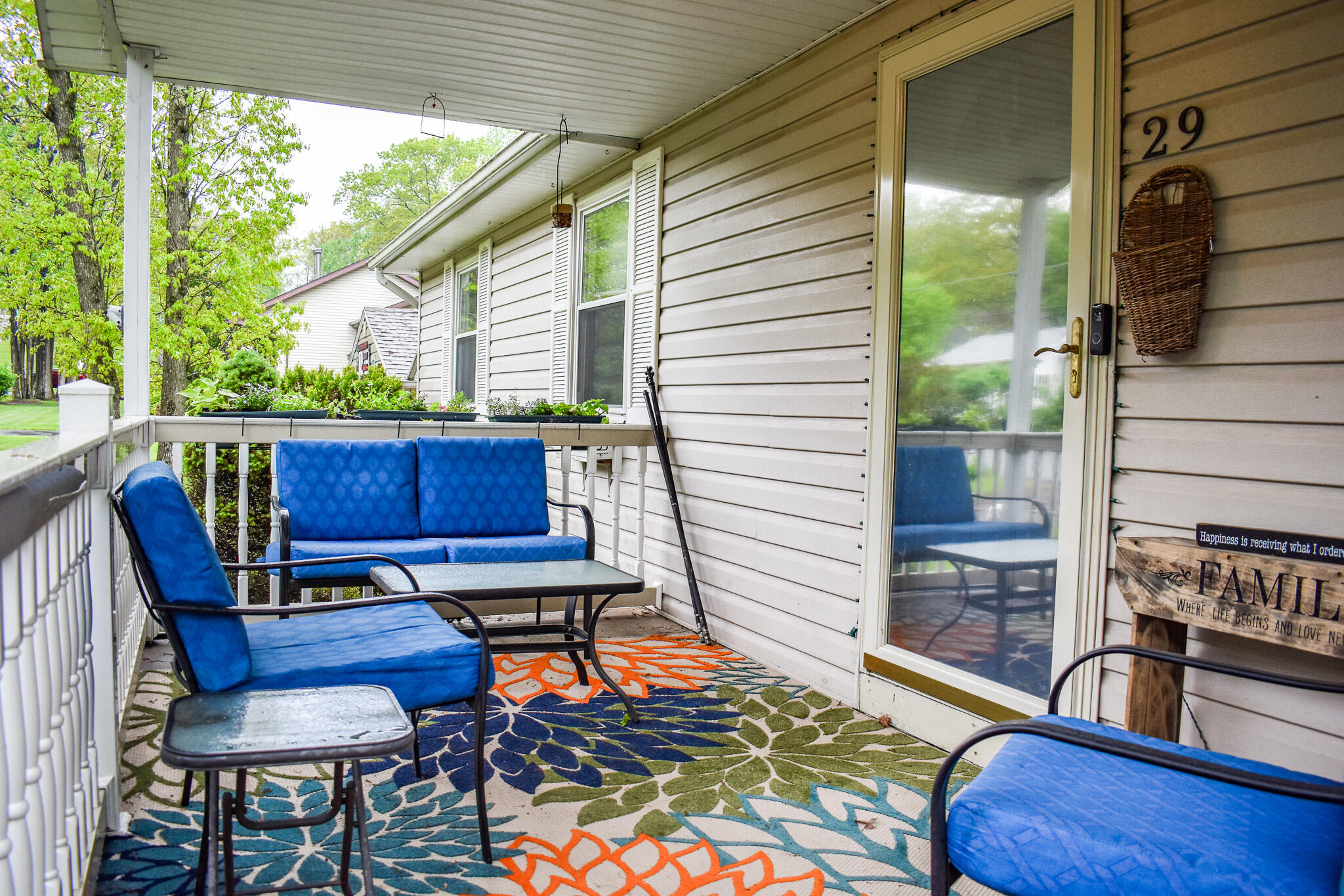 29 Hi Tor E Road Freeland, PA 18224 - Photo 3 of 28 a view of a outdoor seating area