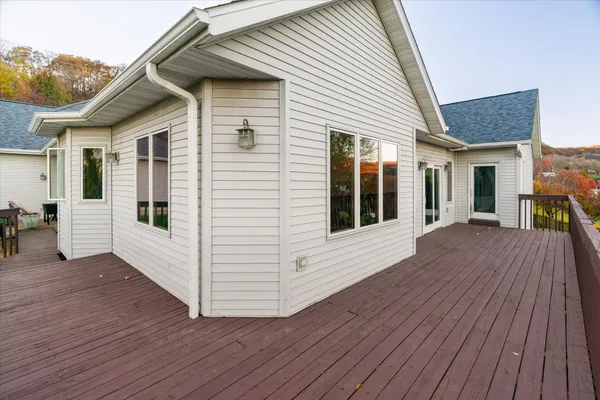 $539,900 | 726 North 4th Street, La Crescent, MN 55947