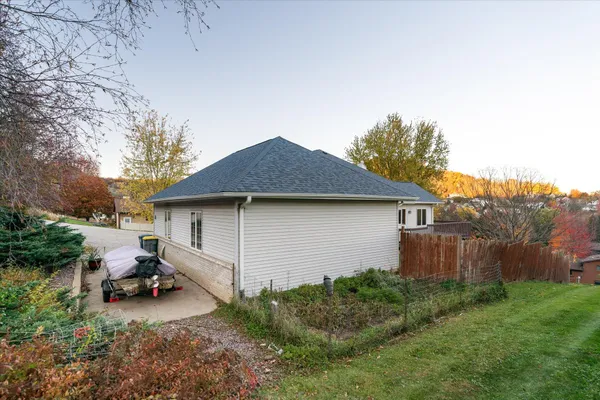 $539,900 | 726 North 4th Street, La Crescent, MN 55947