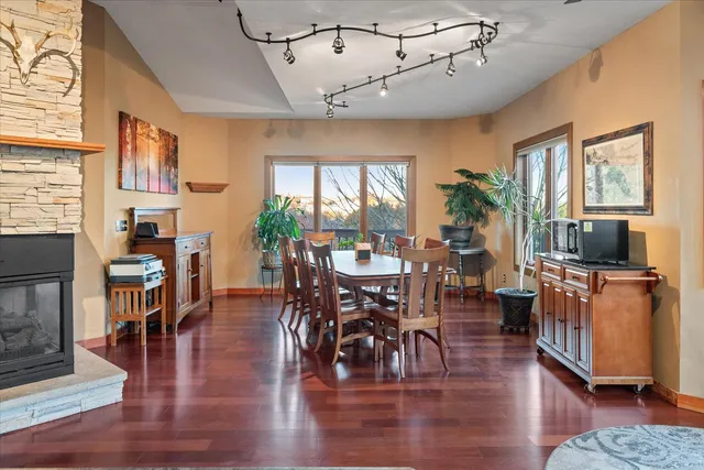 $549,900 | 726 North 4th Street, La Crescent, MN 55947