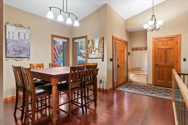 $549,900 | 726 North 4th Street, La Crescent, MN 55947