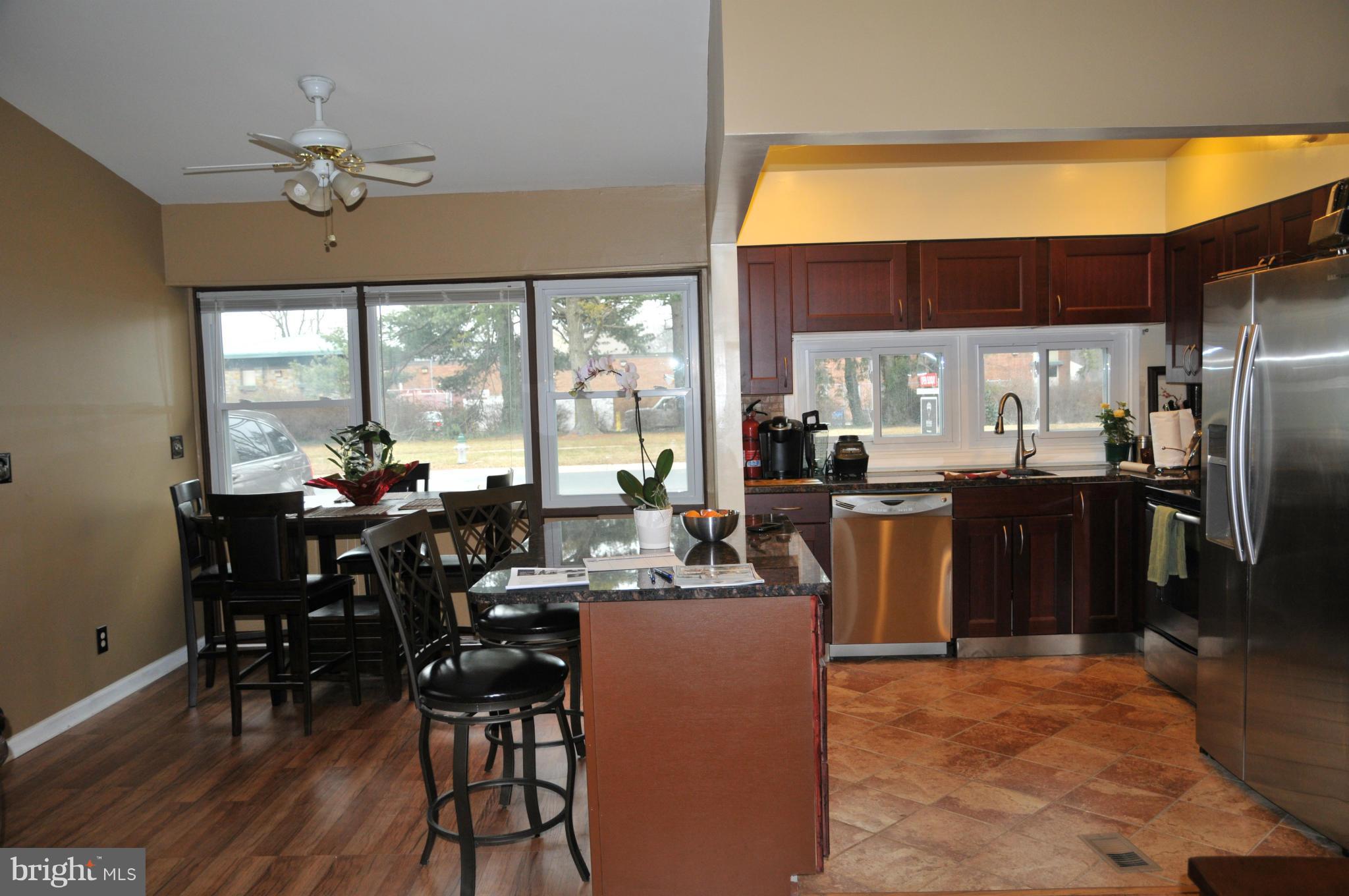 605 Kerwin Road Silver Spring, MD 20901 - Photo 17 of 27 Kitchen