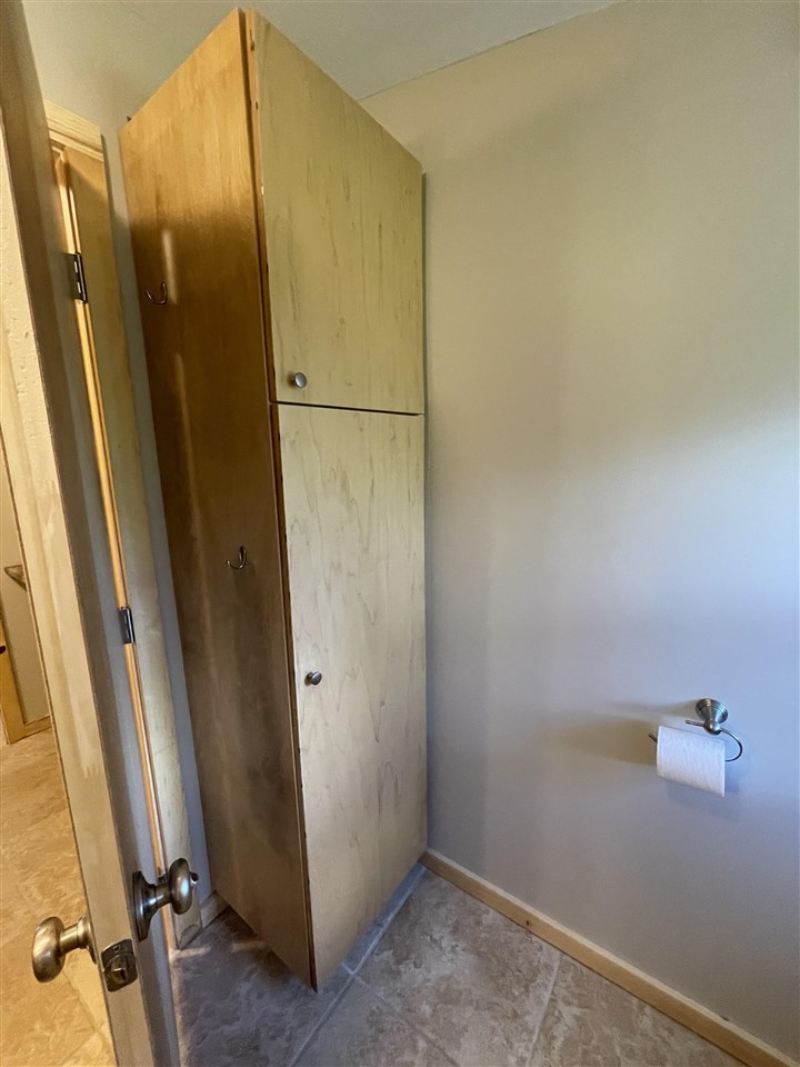 20822 Cinder Road Interlochen, MI 49643 - Photo 35 of 59 1887333-34.JPG