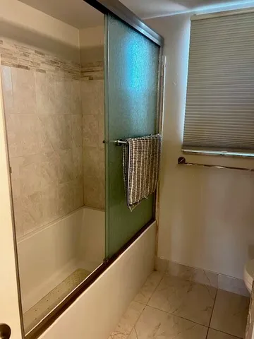 a view of a window in a room