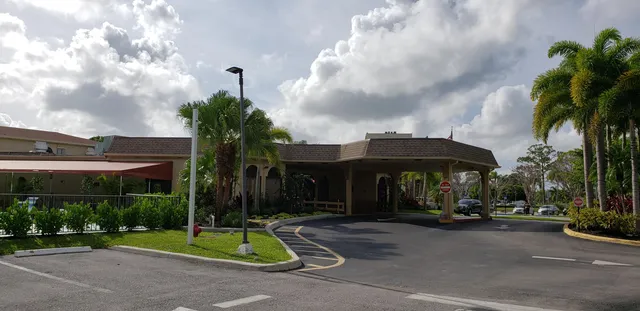 $2,200 | 3755 Via Poinciana, Unit 304, Lake Worth, FL 33467