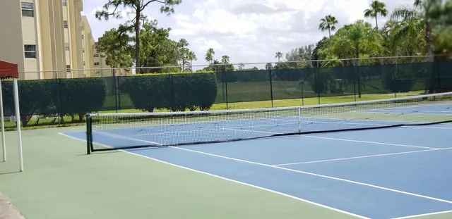 $2,200 | 3755 Via Poinciana, Unit 304, Lake Worth, FL 33467