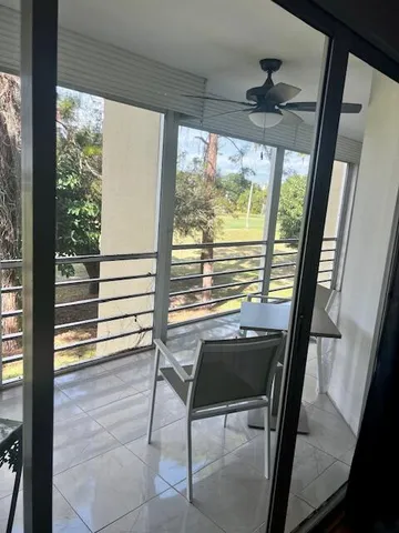 $2,200 | 3755 Via Poinciana, Unit 304, Lake Worth, FL 33467