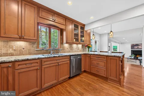 $1,329,000 | 1626 Montmorency Drive, Vienna, VA 22182