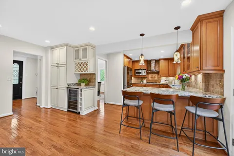 $1,329,000 | 1626 Montmorency Drive, Vienna, VA 22182