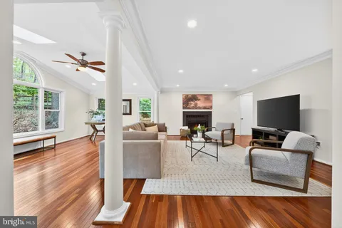 $1,329,000 | 1626 Montmorency Drive, Vienna, VA 22182