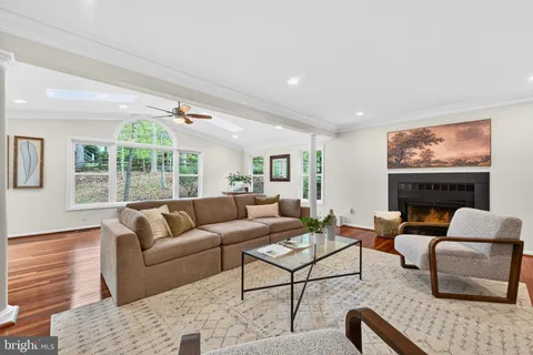 $1,329,000 | 1626 Montmorency Drive, Vienna, VA 22182