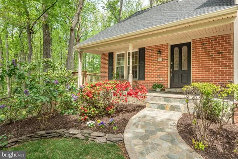 $1,329,000 | 1626 Montmorency Drive, Vienna, VA 22182