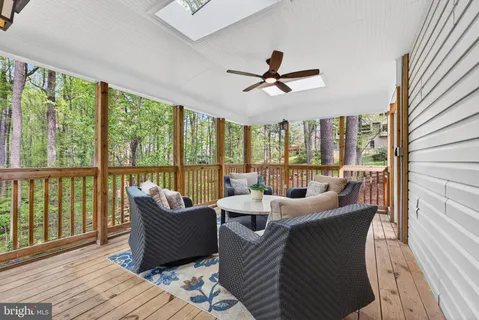 $1,329,000 | 1626 Montmorency Drive, Vienna, VA 22182