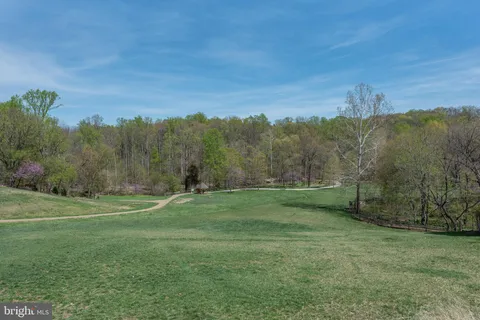 $1,329,000 | 1626 Montmorency Drive, Vienna, VA 22182