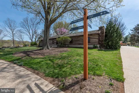 $1,329,000 | 1626 Montmorency Drive, Vienna, VA 22182