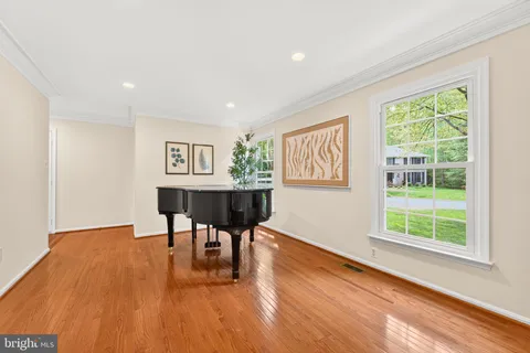 $1,329,000 | 1626 Montmorency Drive, Vienna, VA 22182