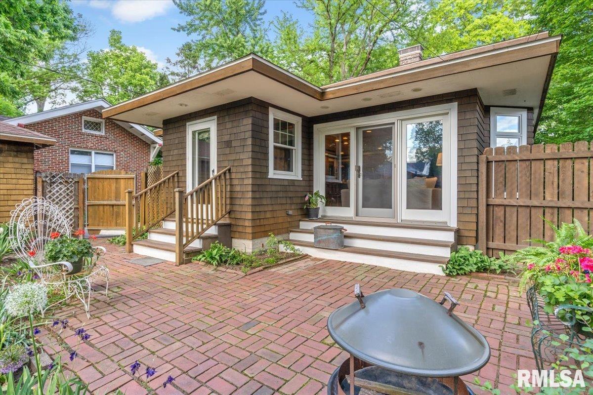 1533 Noble Avenue Springfield, IL 62704 - Photo 41 of 45