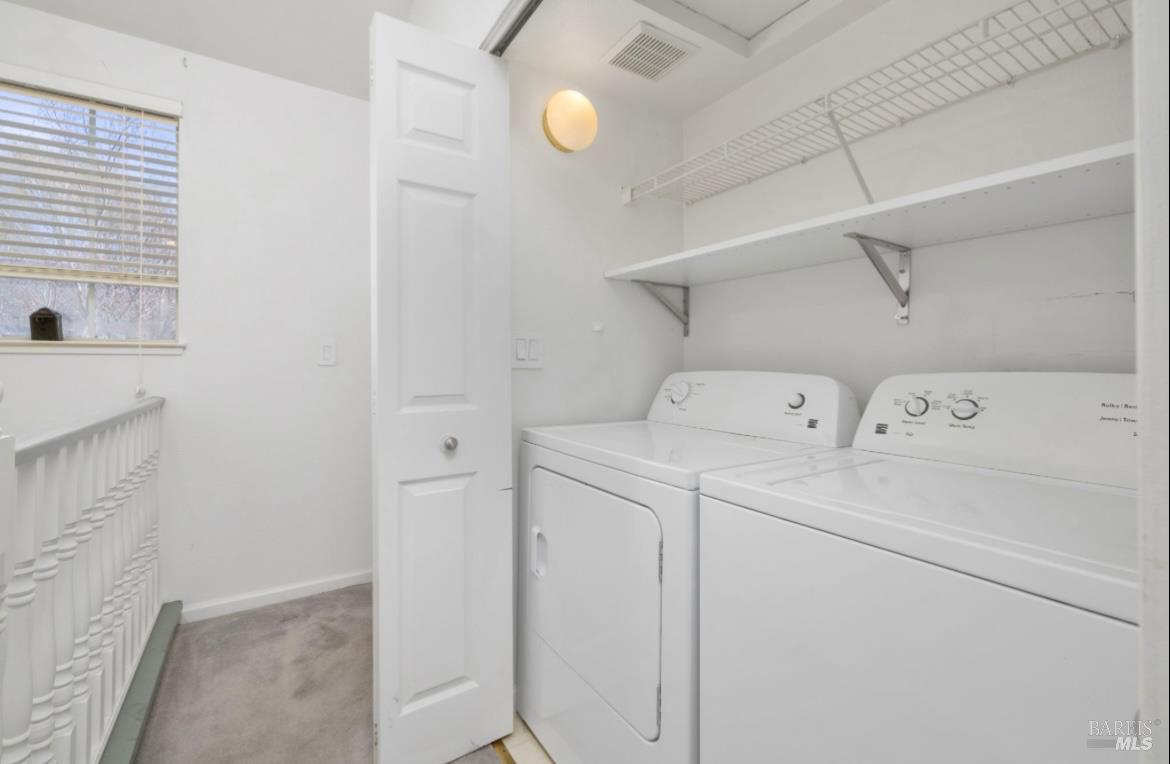 605 Laurel Grove Circle Santa Rosa, CA 95407 - Photo 14 of 29 a utility room with dryer and washer