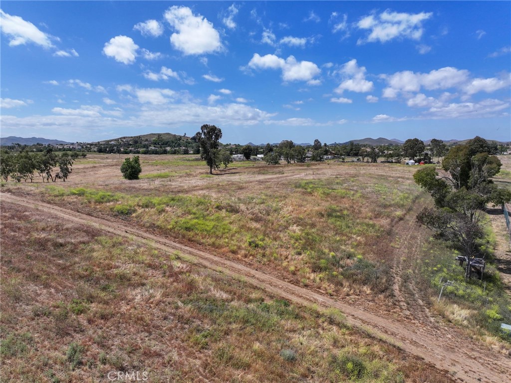 32771 Mazoe Winchester, CA 92596 - Photo 24 of 34