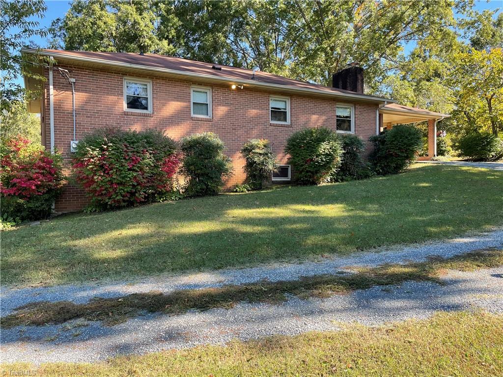 409 Goff Road King, NC 27021 - Photo 6 of 30