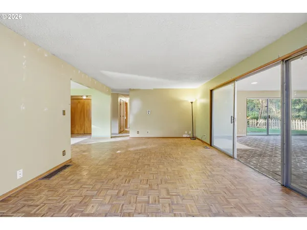 $975,000 | 19124 Southeast Jacoby Road, Sandy, OR 97055