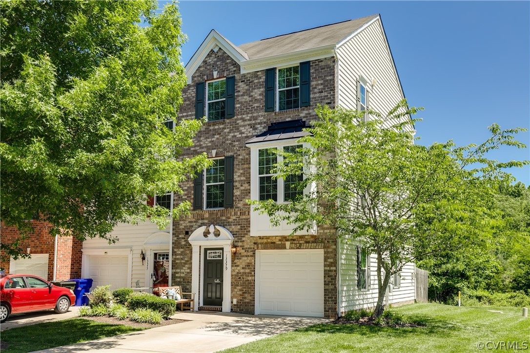 13379 Diamond Ridge Drive Midlothian, VA 23112 - Photo 1 of 40 Gallery Image 1