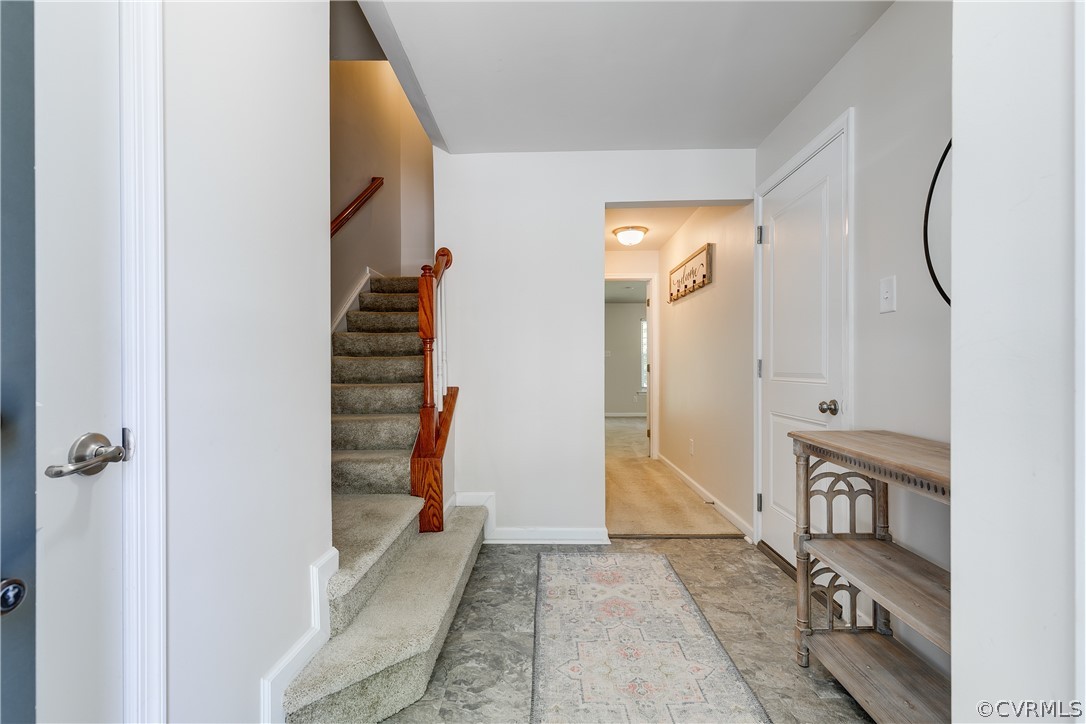 13379 Diamond Ridge Drive Midlothian, VA 23112 - Photo 4 of 40 Gallery Image 4