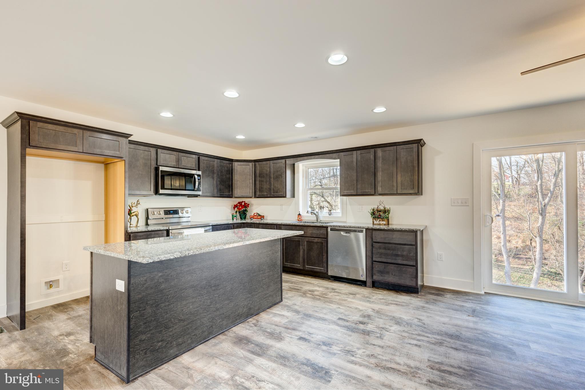 15 South Burns Road Spring Grove, PA 17362 - Photo 5 of 37 Refrigerator included - waiting for delivery