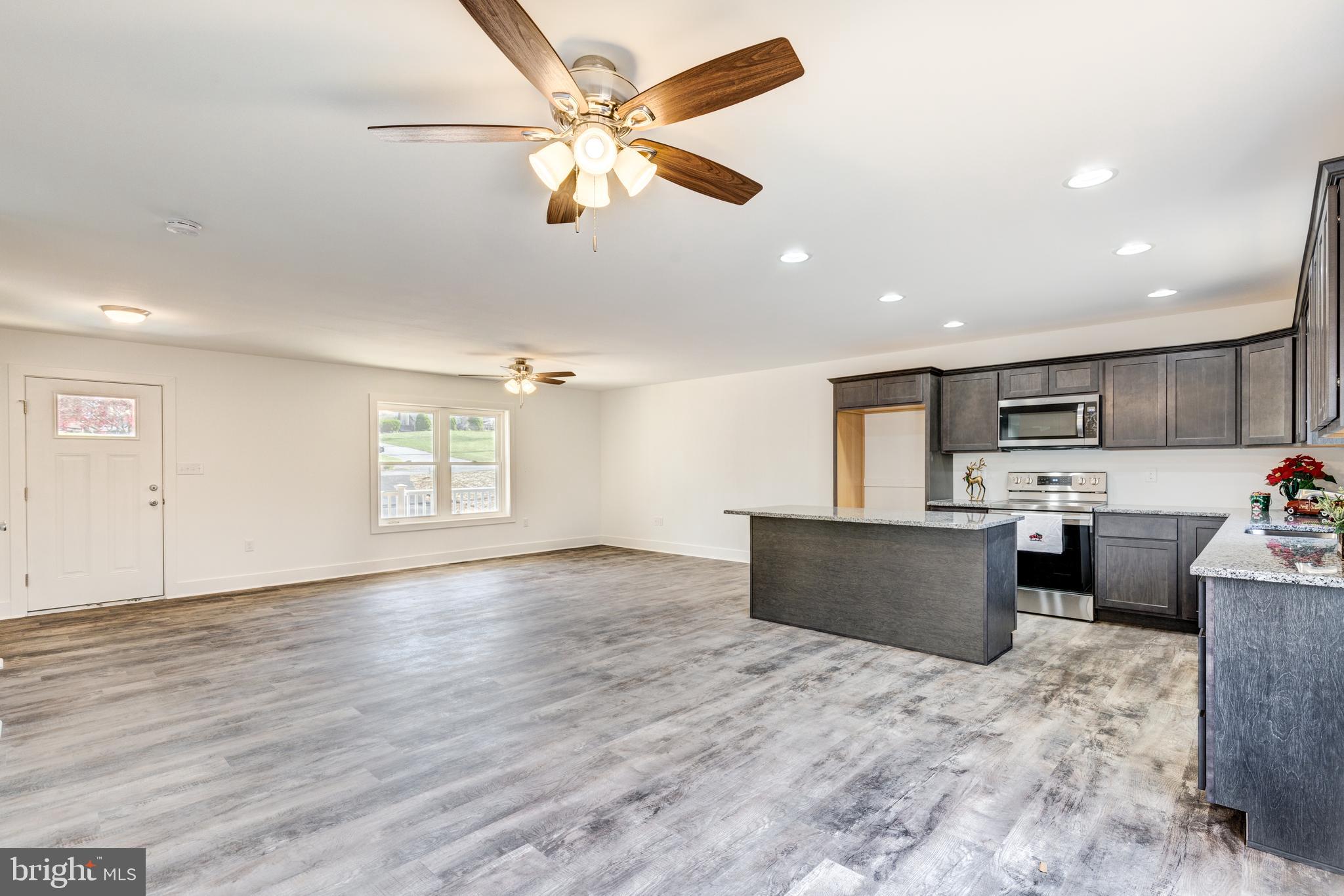 15 South Burns Road Spring Grove, PA 17362 - Photo 10 of 37 Dining area and living room
