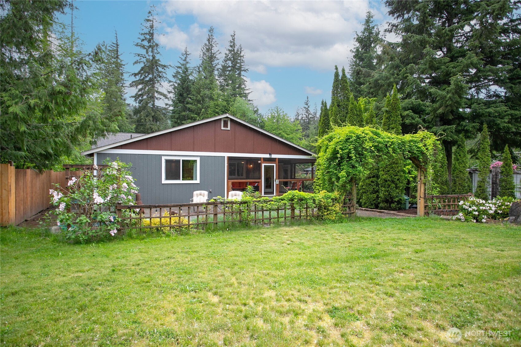 6236 Shamrock Road Maple Falls, WA 98266 - Photo 34 of 40
