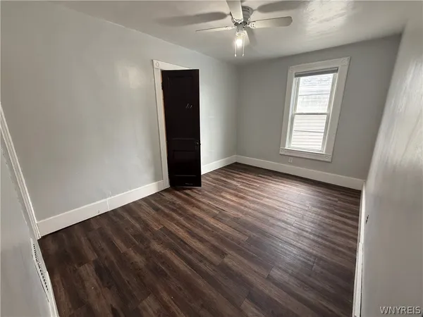 $1,300 | 1035 Oliver Street, North Tonawanda, NY 14120