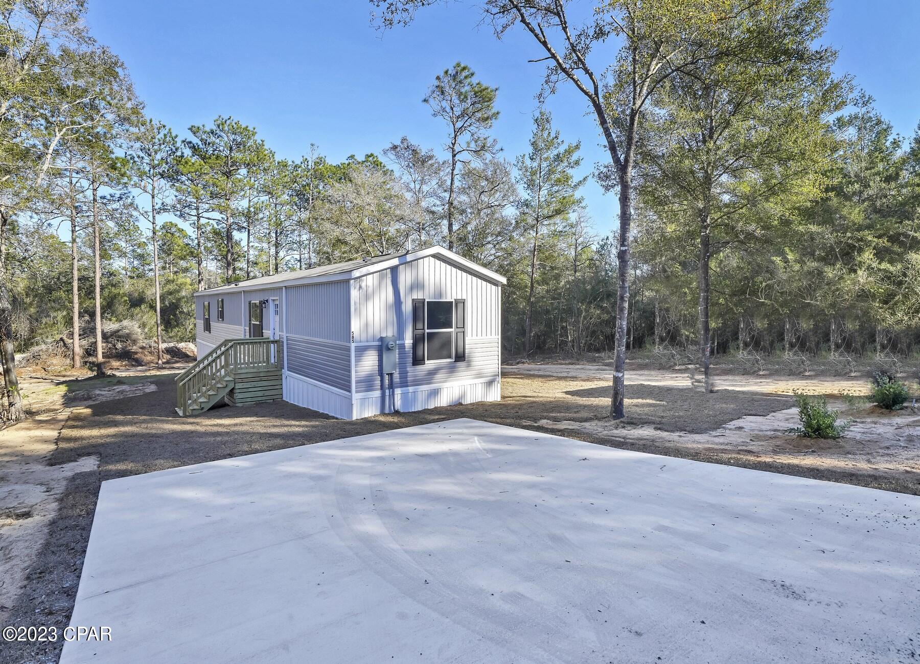 585 West Michaelangelo Road DeFuniak Springs, FL 32433 - Photo 3 of 42 Gallery Image 3