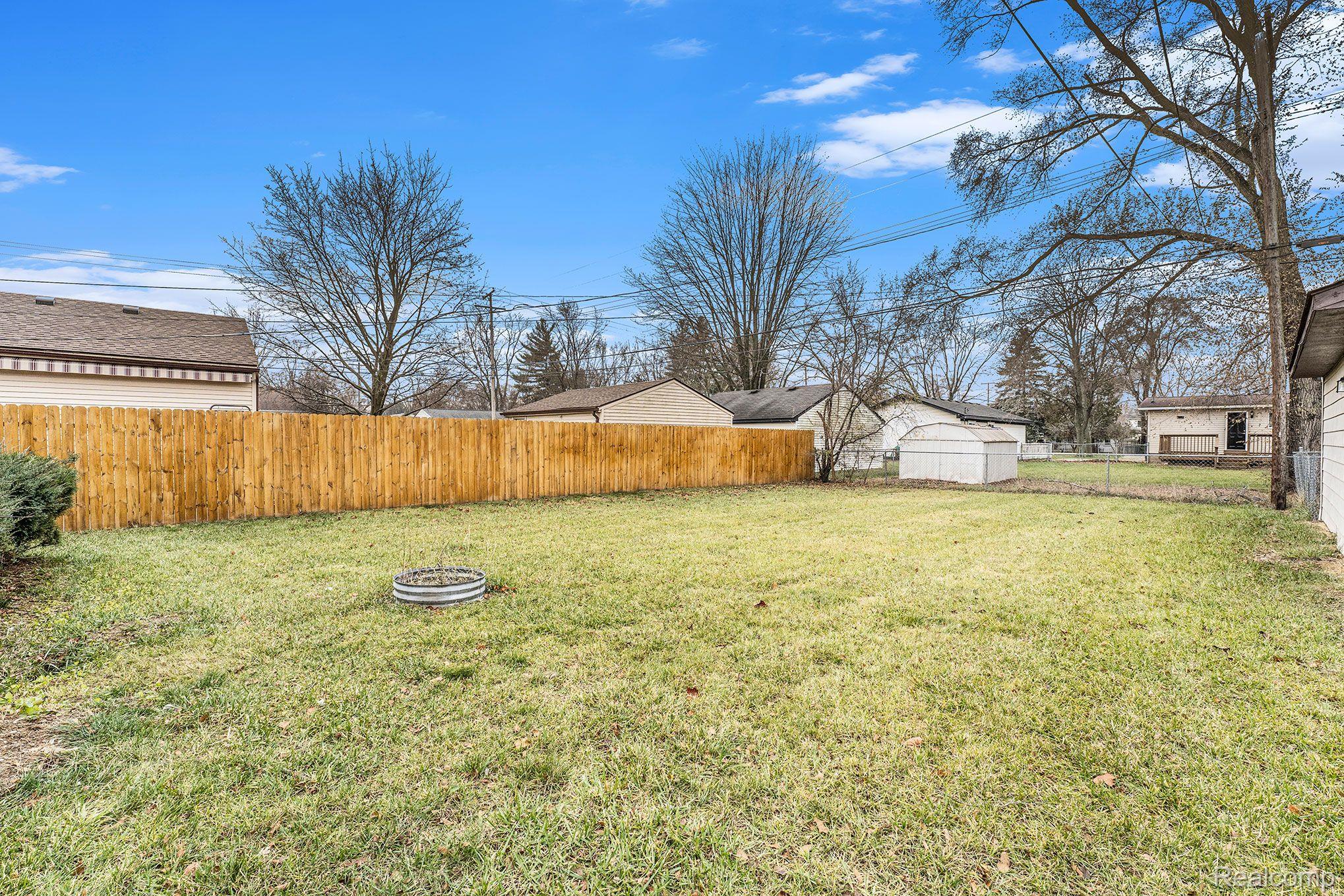 2476 Eastern Avenue Rochester, MI 48307 - Photo 20 of 22 Gallery Image 20
