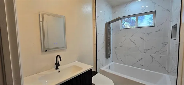 $399,000 | 1810 Greystone Heights Drive, Valrico, FL 33594